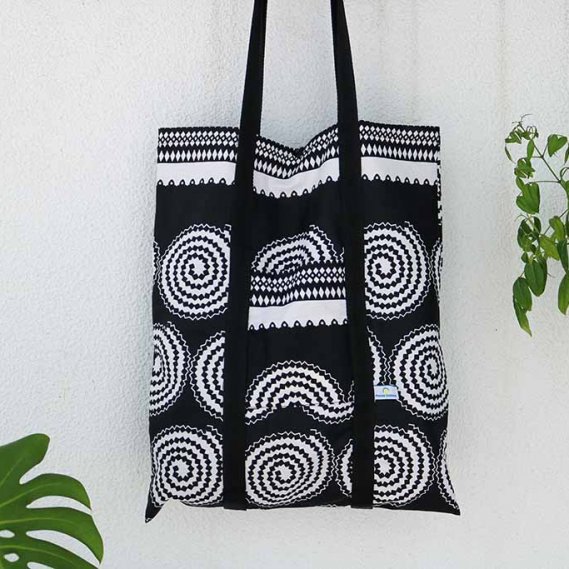 African fabric bag with strap - white spiral pattern
